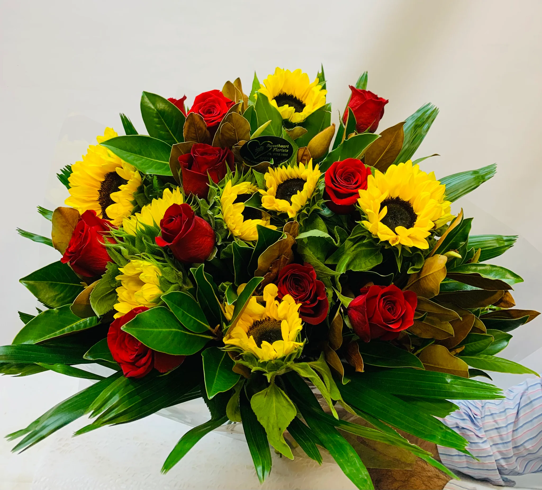 Rose Delivery in Sydney | Send Roses Flower - Manly Flower