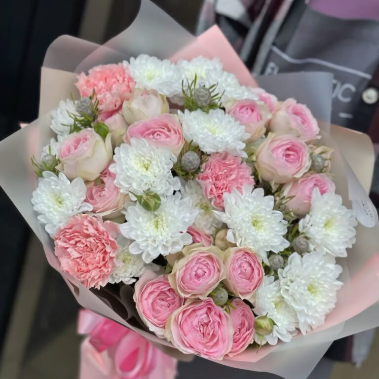 Chrysanthemum and Rose Boq